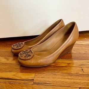 Tory Burch Tan/Brown Wedges 6.5